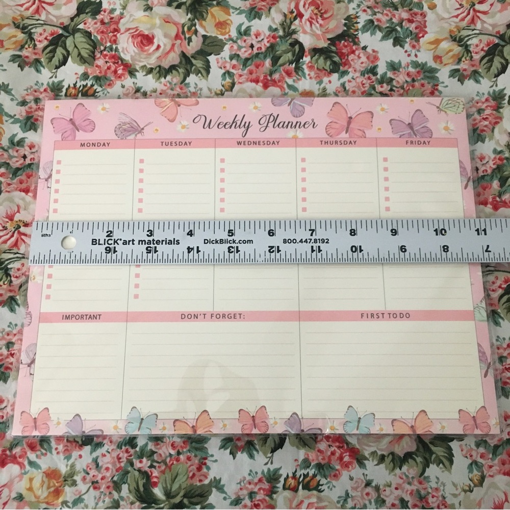 Butterfly & Flower Cottagecore Weekly Planner Notepad - Picture 5 of 5
